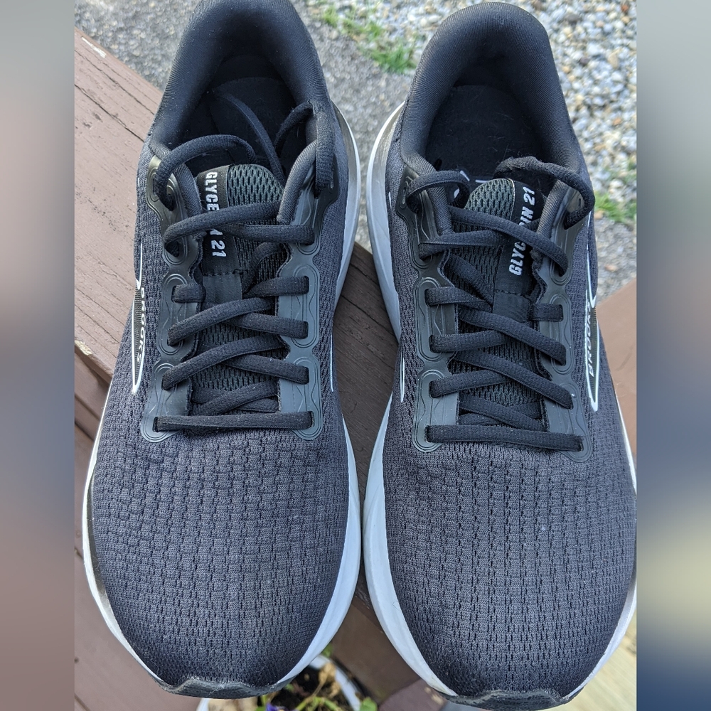 Women's Brooks Sneakers